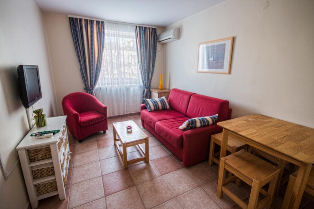 Aparthotel Castrum Novum Novigrad (Istria) Room photo