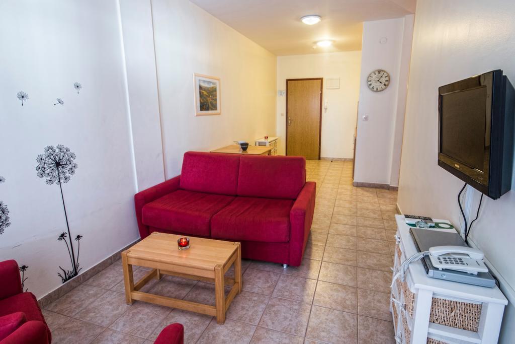 Aparthotel Castrum Novum Novigrad (Istria) Room photo