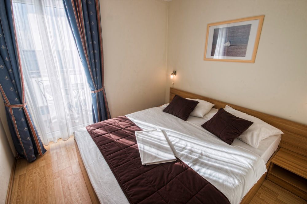 Aparthotel Castrum Novum Novigrad (Istria) Exterior photo